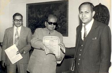 Receiving Asia Pacific Broadcasting Union Award from Minister of I&B, Sh.H.K.L.Bhagat, 1984